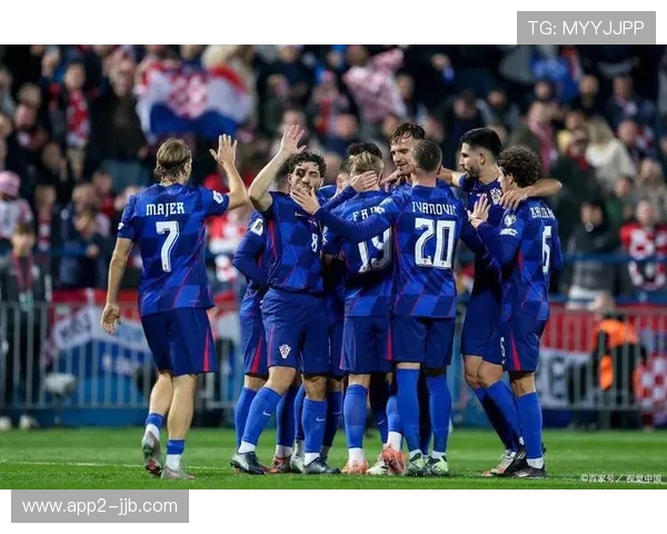 巴黎圣日耳曼迎战雷恩，主场强势回应榜首之争