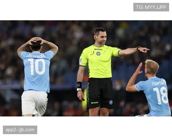 战术复盘：国际米兰的3-5-2体系如何完全遏制了拉齐奥的进攻